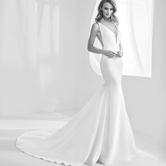 COPY - Brand new Pronovias Atelier Wedding Dress
